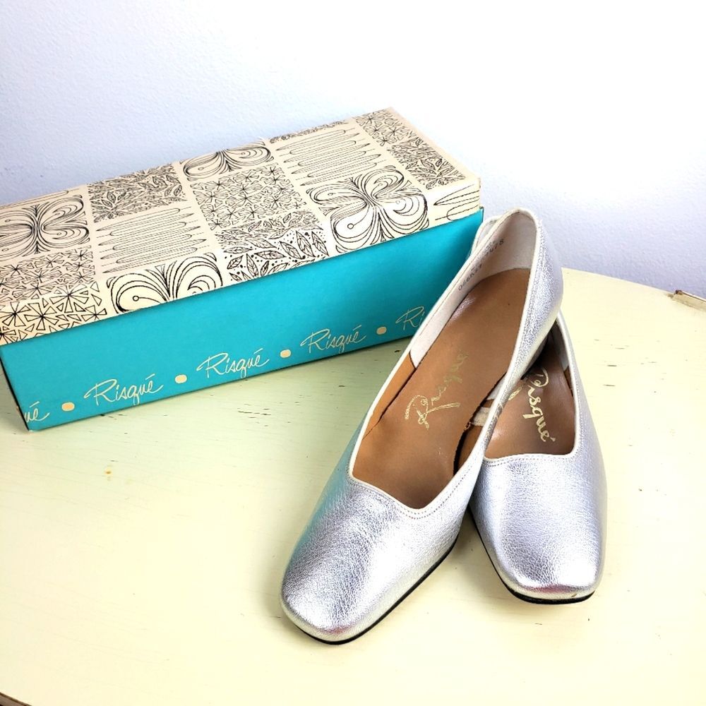Women's Vintage Risque Silver Rounded Square Short Heel Pumps Size 6B